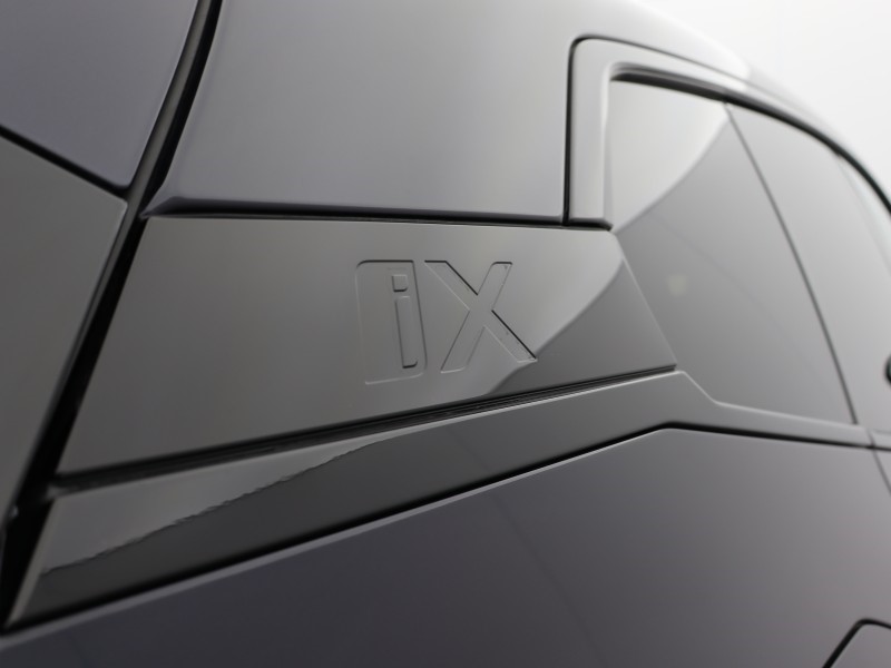 2025 (75) BMW iX 300kW xDrive45 M Sport 101kWh 5dr Auto 5074985