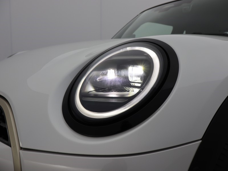 2025 (25) MINI COOPER 2.0 S Exclusive 3dr Auto 4782173