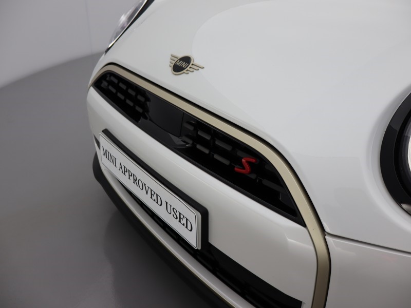 2025 (25) MINI COOPER 2.0 S Exclusive 3dr Auto 4782174