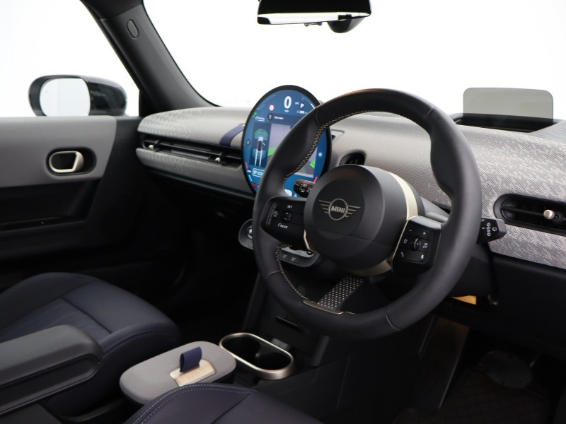 2025 (25) MINI COOPER 2.0 S Exclusive 3dr Auto 4782177