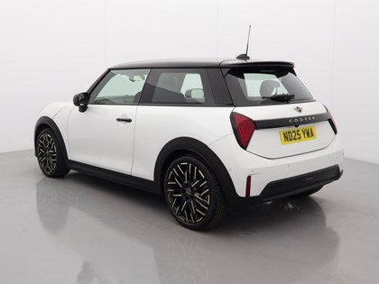 2025 (25) MINI COOPER 2.0 S Exclusive 3dr Auto
