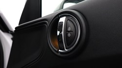 2019 (19) MINI COUNTRYMAN 1.5 Cooper Classic ALL4 5dr 4817465