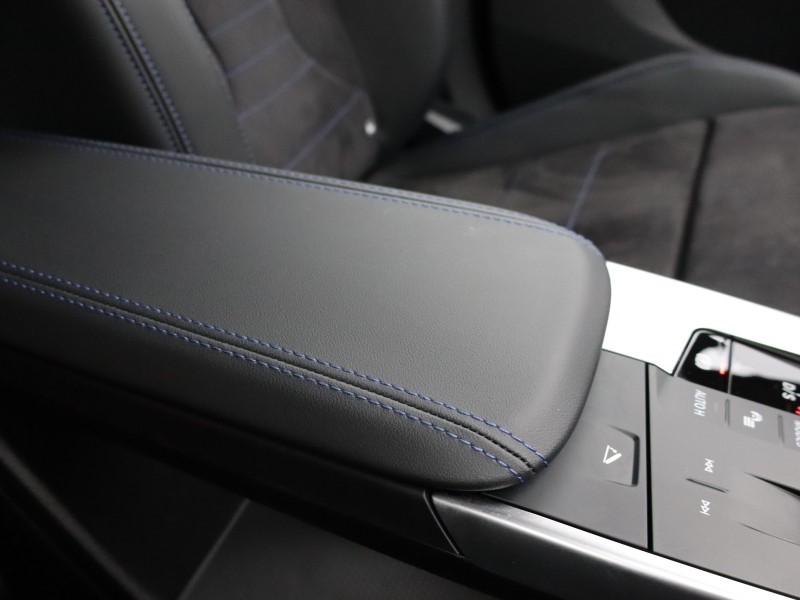 2024 (74) BMW 2 SERIES 220i MHT M Sport 5dr DCT 4790870