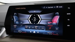 2025 (25) BMW 2 SERIES 230e xDrive Luxury 5dr DCT 4813272