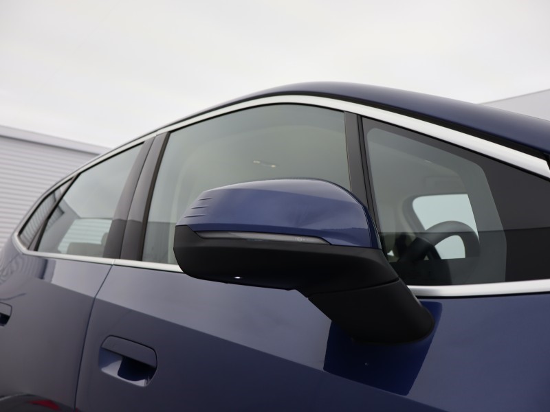 2025 (25) BMW 2 SERIES 230e xDrive Luxury 5dr DCT 4813243