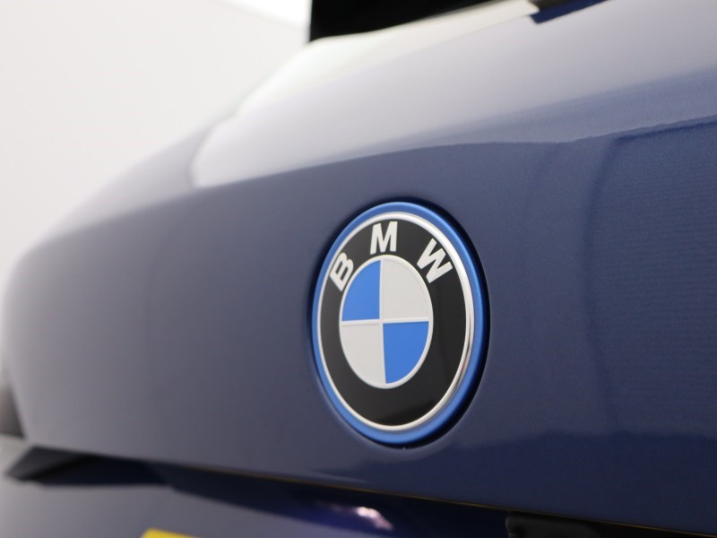 2025 (25) BMW 2 SERIES 230e xDrive Luxury 5dr DCT 4813236