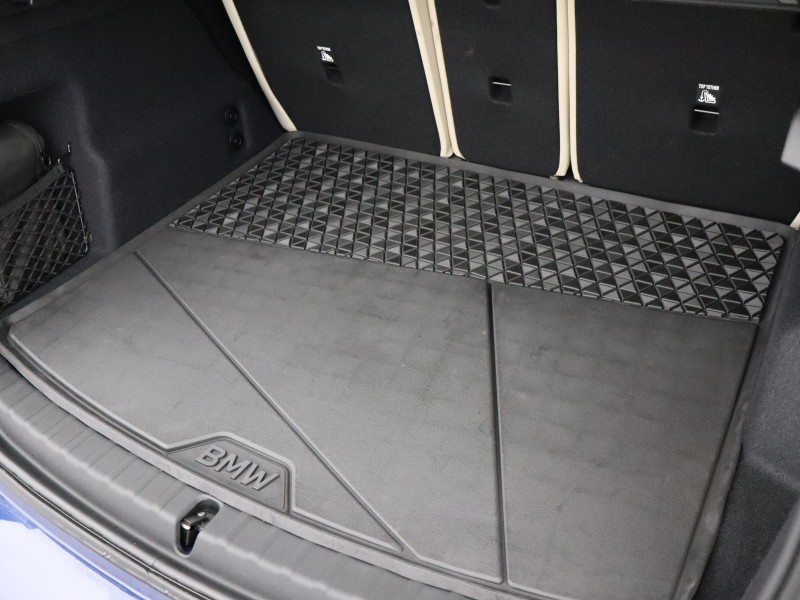 2025 (25) BMW 2 SERIES 230e xDrive Luxury 5dr DCT 4813238