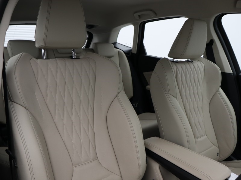 2025 (25) BMW 2 SERIES 230e xDrive Luxury 5dr DCT 4813250