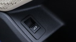 2025 (25) BMW 2 SERIES 230e xDrive Luxury 5dr DCT 4813253