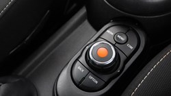 2018 (68) MINI HATCHBACK 1.5 Cooper Classic II 3dr 4846768