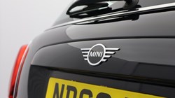 2018 (68) MINI HATCHBACK 1.5 Cooper Classic II 3dr 4846749