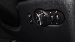 2018 (68) MINI HATCHBACK 1.5 Cooper Classic II 3dr 4846758