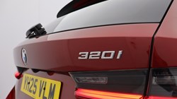 2025 (25) BMW 3 SERIES 320i M Sport 5dr Step Auto 4800578