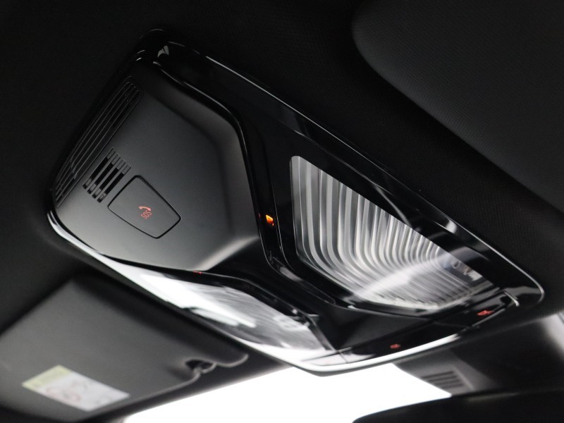 2025 (25) BMW 3 SERIES 320i M Sport 4dr Step Auto 4802355