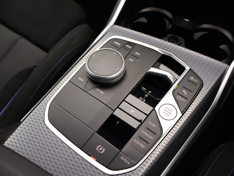 2025 (25) BMW 3 SERIES 320i M Sport 4dr Step Auto 4802348