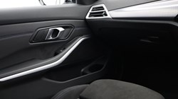 2025 (25) BMW 3 SERIES 320i M Sport 5dr Step Auto 4799842