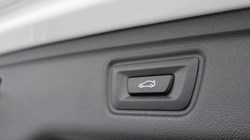 2025 (25) BMW 3 SERIES 320i M Sport 5dr Step Auto 4799800