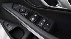 2025 (25) BMW 3 SERIES 320i M Sport 5dr Step Auto 4799825