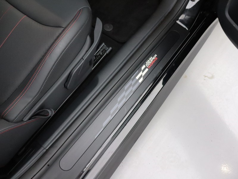 2024 (24) MINI COOPER 160kW SE Sport 54kWh 3dr Auto 4849401