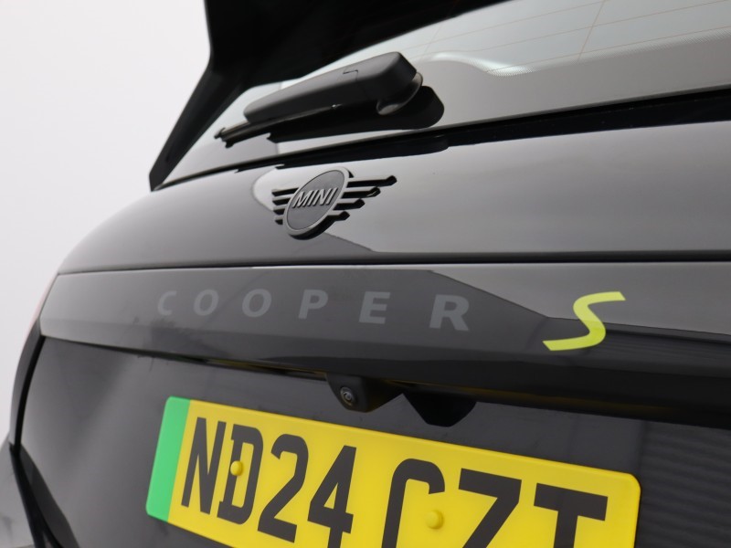 2024 (24) MINI COOPER 160kW SE Sport 54kWh 3dr Auto 4849395