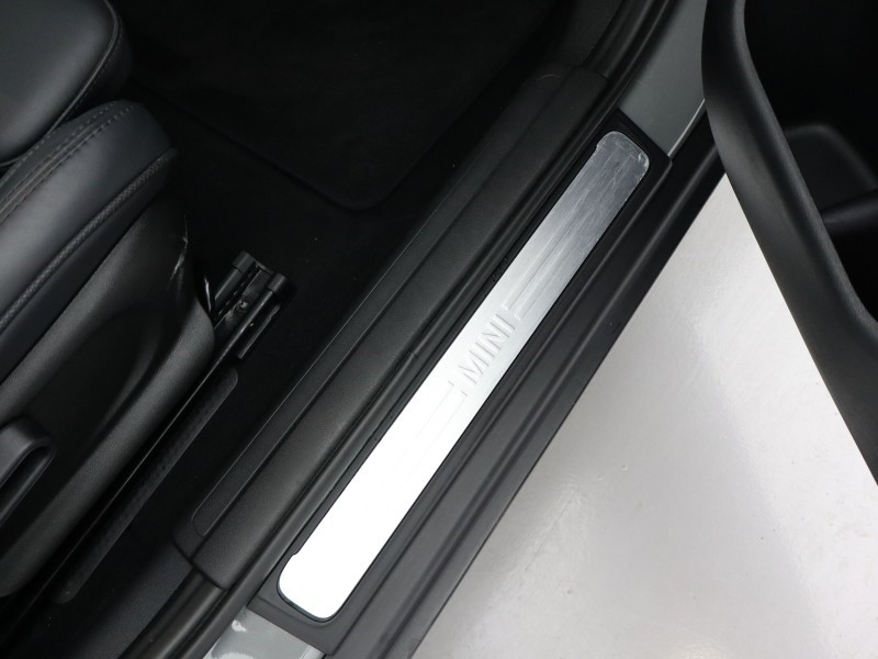 2019 (69) MINI CLUBMAN 1.5 Cooper Exclusive 6dr Auto 4861847