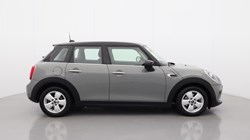 2019 (69) MINI HATCHBACK 1.5 Cooper Classic II 5dr 4854629