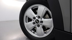 2019 (69) MINI HATCHBACK 1.5 Cooper Classic II 5dr 4854592