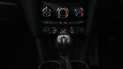 2019 (69) MINI HATCHBACK 1.5 Cooper Classic II 5dr 4854598