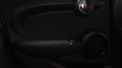 2019 (69) MINI HATCHBACK 1.5 Cooper Classic II 5dr 4854596