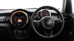 2019 (69) MINI HATCHBACK 1.5 Cooper Classic II 5dr 4854599