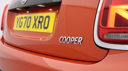 2020 (70) MINI HATCHBACK 1.5 Cooper Classic II 3dr Auto 4855828