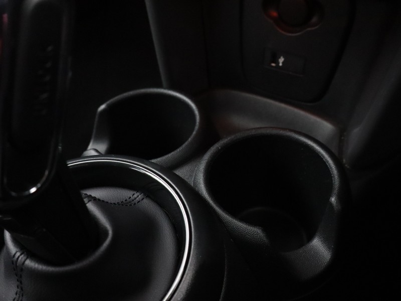 2020 (70) MINI HATCHBACK 1.5 Cooper Classic II 3dr Auto 4855871