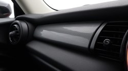 2020 (70) MINI HATCHBACK 1.5 Cooper Classic II 3dr Auto 4855859