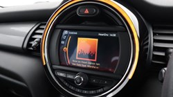 2020 (70) MINI HATCHBACK 1.5 Cooper Classic II 3dr Auto 4855854