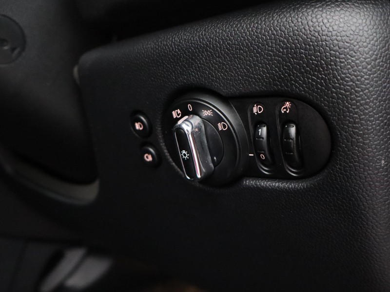 2020 (70) MINI HATCHBACK 1.5 Cooper Classic II 3dr Auto 4855846