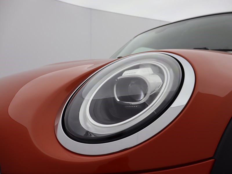 2020 (70) MINI HATCHBACK 1.5 Cooper Classic II 3dr Auto 4855836