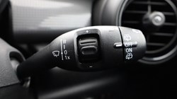 2020 (70) MINI HATCHBACK 1.5 Cooper Classic II 3dr Auto 4855866