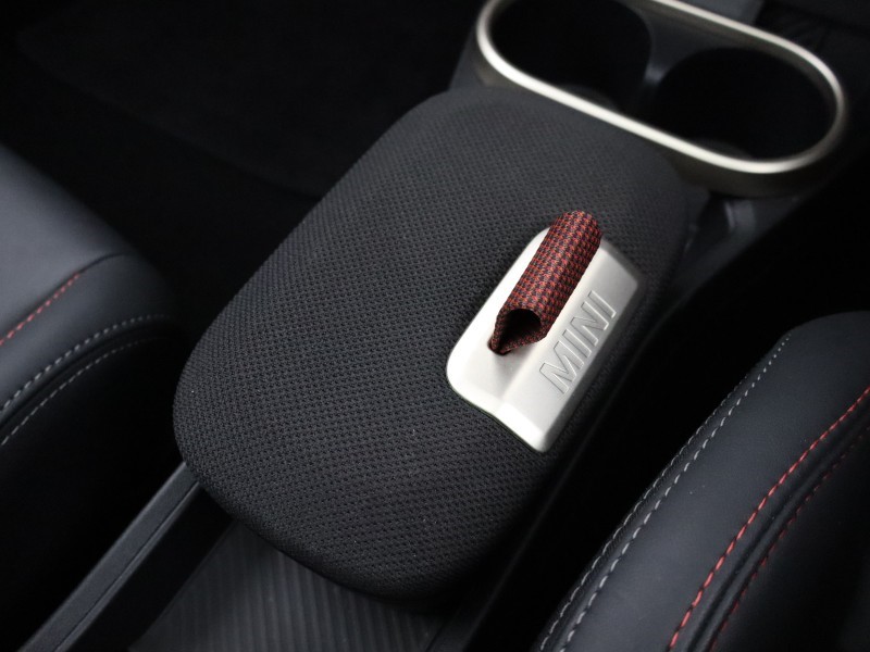2024 (74) MINI COOPER 1.5 C Sport 3dr Auto 4842186