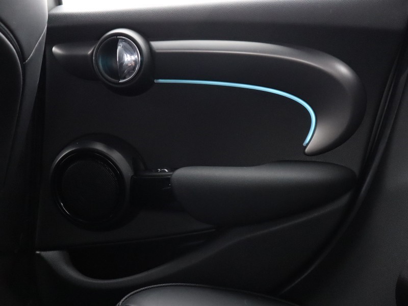 2022 (72) MINI HATCHBACK 1.5 Cooper Exclusive 5dr Auto 4850430