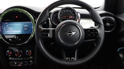 2022 (72) MINI HATCHBACK 1.5 Cooper Exclusive 5dr Auto 4850429