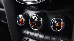 2022 (72) MINI HATCHBACK 1.5 Cooper Exclusive 5dr Auto 4850404