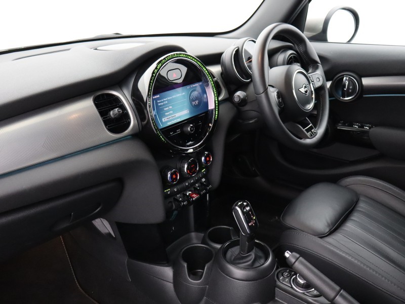 2022 (72) MINI HATCHBACK 1.5 Cooper Exclusive 5dr Auto 4850422