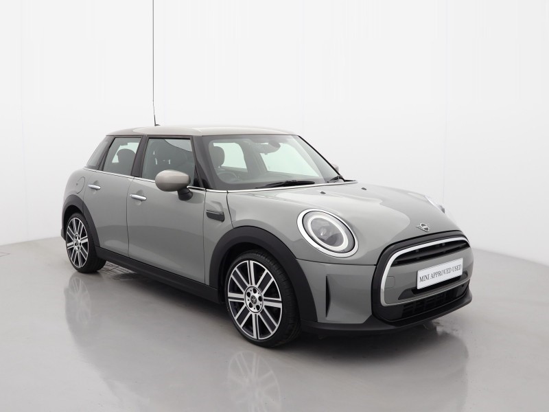 2022 (72) MINI HATCHBACK 1.5 Cooper Exclusive 5dr Auto
