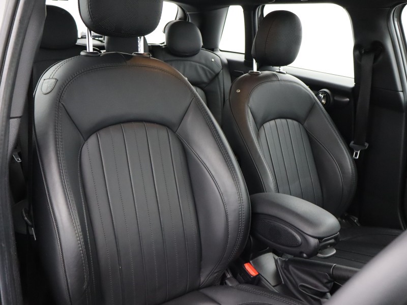 2022 (72) MINI HATCHBACK 1.5 Cooper Exclusive 5dr Auto 4850392