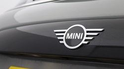 2022 (72) MINI HATCHBACK 1.5 Cooper Exclusive 5dr Auto 4850381