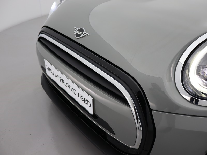 2022 (72) MINI HATCHBACK 1.5 Cooper Exclusive 5dr Auto 4850388