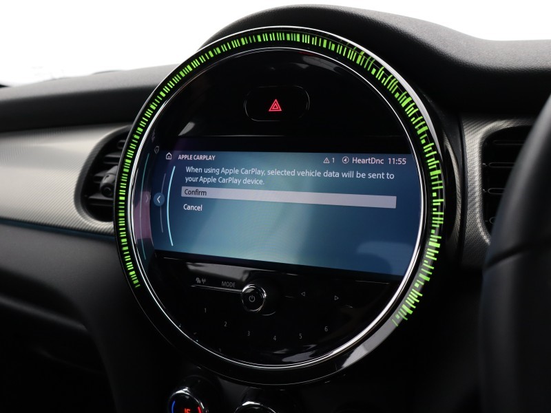 2022 (72) MINI HATCHBACK 1.5 Cooper Exclusive 5dr Auto 4850399