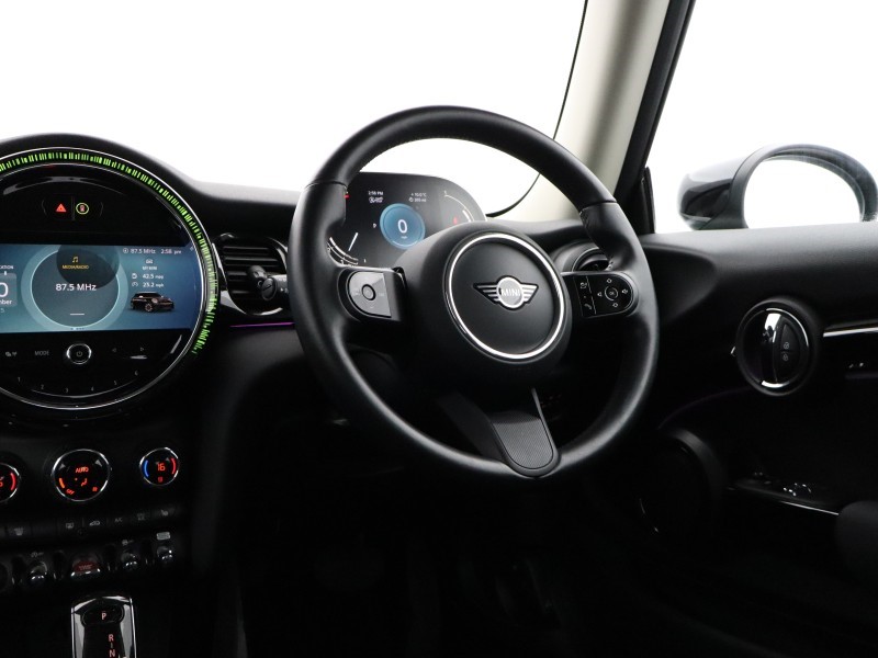 2023 (72) MINI HATCHBACK 1.5 Cooper Classic 3dr Auto 4861925