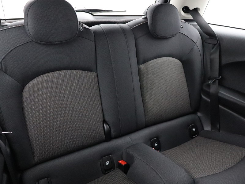 2023 (72) MINI HATCHBACK 1.5 Cooper Classic 3dr Auto 4861919