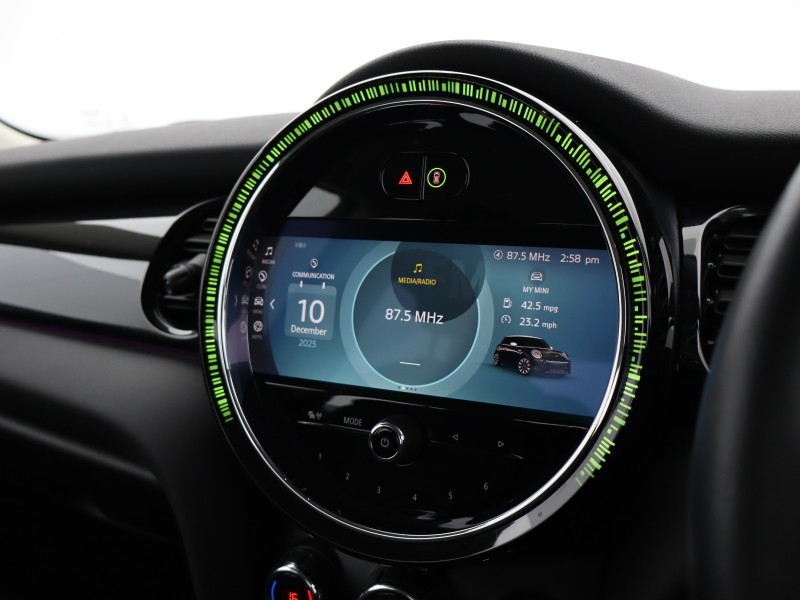 2023 (72) MINI HATCHBACK 1.5 Cooper Classic 3dr Auto 4861927